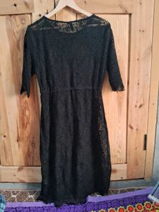 Elegant Black Lace Midi Dress