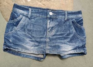 Y2K SKORT FOR BADDIE 🫣