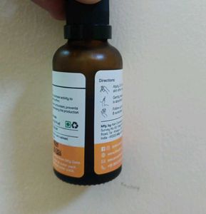 decontruct vitamin C face serum