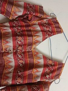 Elegant Ethnic Kurta with Striking Print
