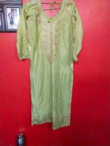 Green Salwar Suit dupatta.. fix rate