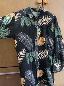 Tropical Leaf Print Button-Up Shirt