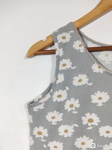 De Moza Grey Flower  Printed Tank Top (Women's)