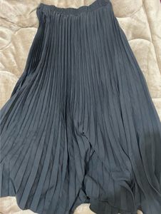 Black Pleated Midi Skirt