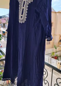 Elegant Navy Blue Embroidered Kurta
