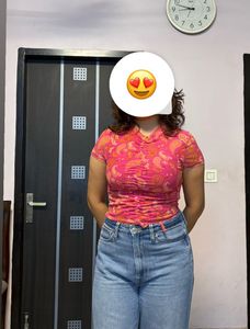 pink crop top