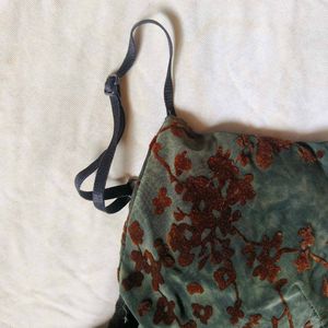 Chic Floral Print Crop Top