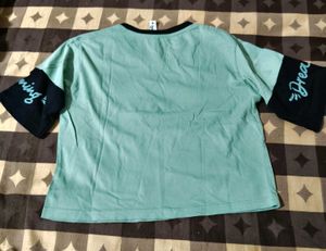 Graphic T-Shirt - Never Stop Dreaming