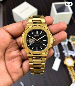 Seiko Automatic – Gold Tone ✨ Elegant white dial w