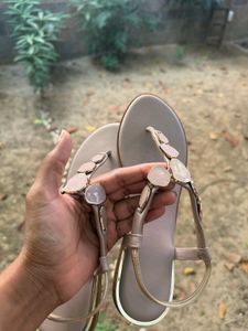Feetoes (Embellished Flats) | Size 38