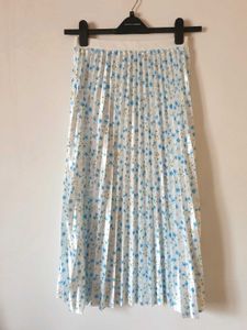 Bluebell breeze Pleated Midi Skirt