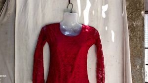 Elegant Red Lace Kurta