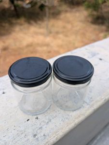 Set of 2 Glass Jars with Lids