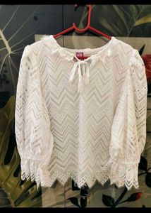 lace top unused ( fixed price)