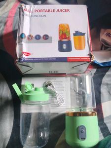 Portable Multifunction Juicer