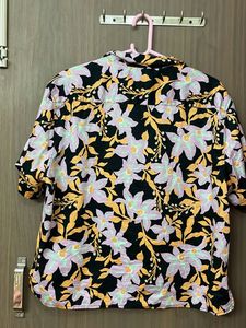 Floral Print Button-Up Shirt best for L &amp; xl