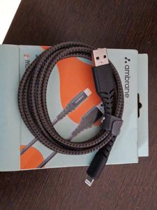 AMBARANE IPHONE UNBREAKABLE DATA CABLE