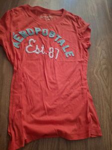 Women Tshirt from Aeropostle
