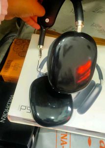 P9 Bluetooth Headphones new but something damage