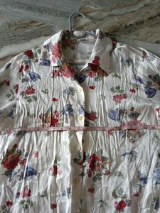 Vintage Floral Print Button-Up Shirt