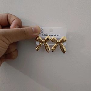 Gold Bow Earrings