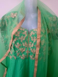 30% Discount. Brand NEW Grand Look Kurta Set