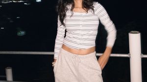 Striped Long Sleeve Crop Top