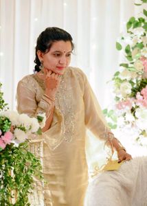 Elegant Beige Kurta Set with Pink Dupatta