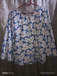 Blue & White Floral Print Top