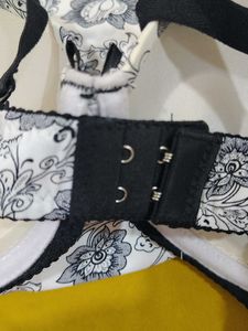 313 -- uplift soft floral print bra panty set