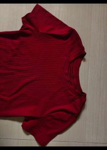 savana by urbanic maroon sleek tshirt
