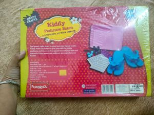 Kiddy Pedicure Salon - Funskool