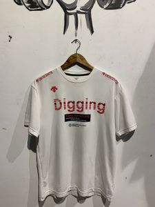 Descente "Digging" Graphic T-Shirt (T544)