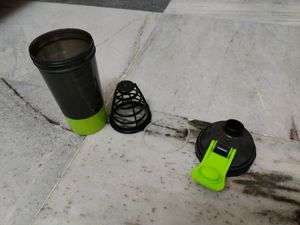 Herbalife nutrition shaker bottle
