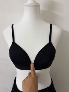 Comfortable Black Bra ✨ ( seamless)
