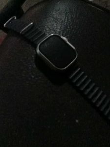 Smartwatch - Sleek and Modern