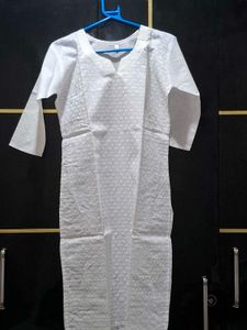 White Embroidered Kurta. (size M)