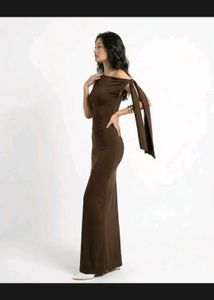 🤎 Elegant Brown Tie-Up Maxi Dress