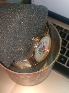 round dial analog hand watch elephant print