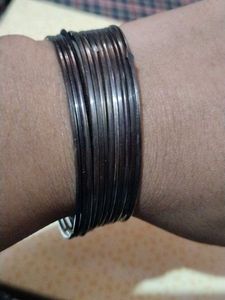 Minimalist Gun Metal Bangles Set