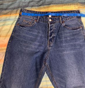 H&amp;M - Women's Distressed Blue Denim Jeans