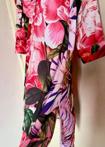 Bold Floral Print Kurta