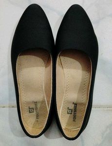Classic Black Ballet Flats