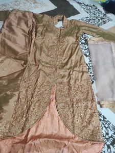 Elegant Mauve Embroidered Kurta Set