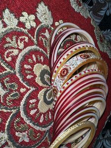 Red &amp; Gold Chura Bangles Set