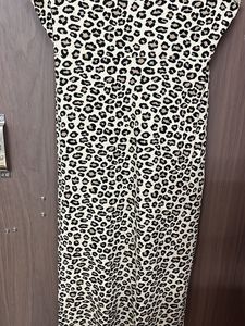 only brand Chic Leopard Print Midi Dress