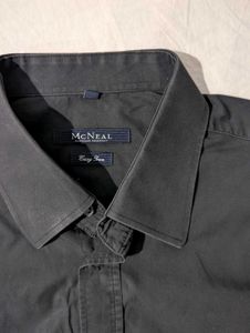 Boxy fit Black Long Sleeve Button-Up Shirt