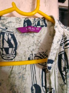 Stylish Printed Maxi Shrug