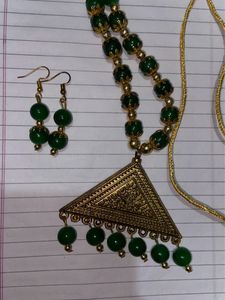 Olive Green Colour Set With Earrings🥬