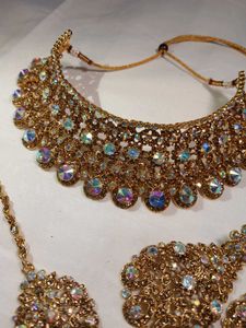 Elegant Indian Jewelry Set